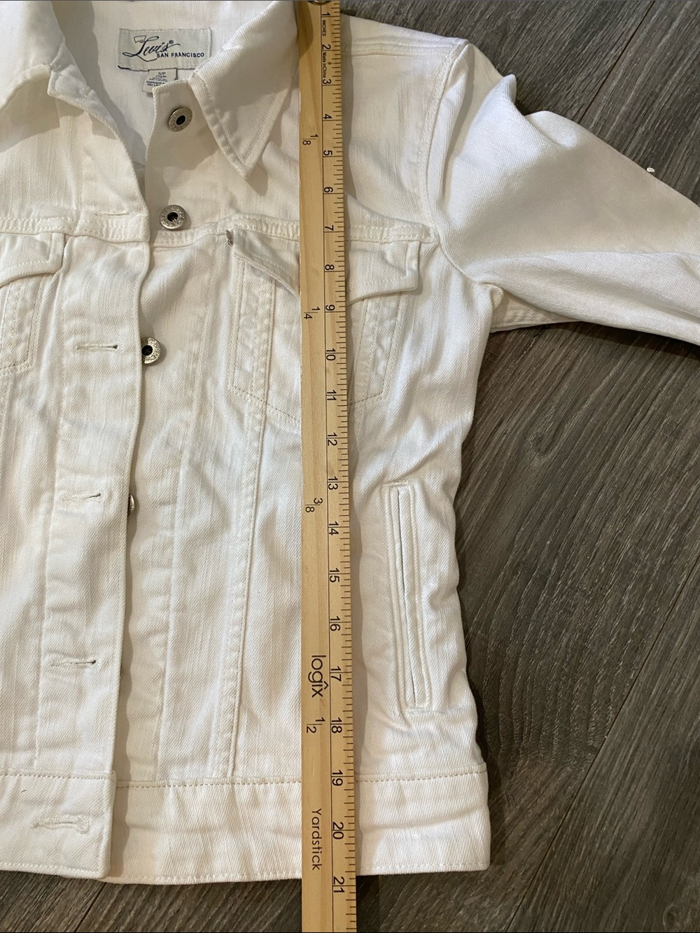 Levi's White Denim Jacket - Picture 8 of 11